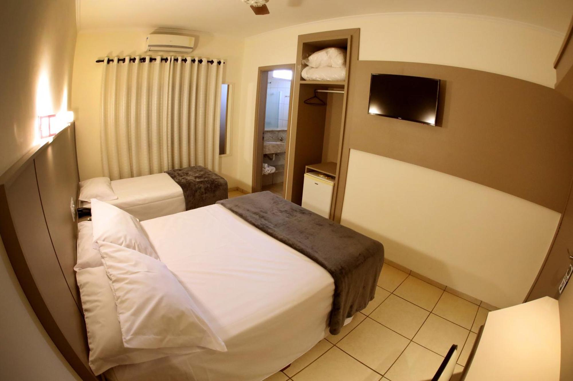Hotel Roda D'Agua Andradina Стая снимка