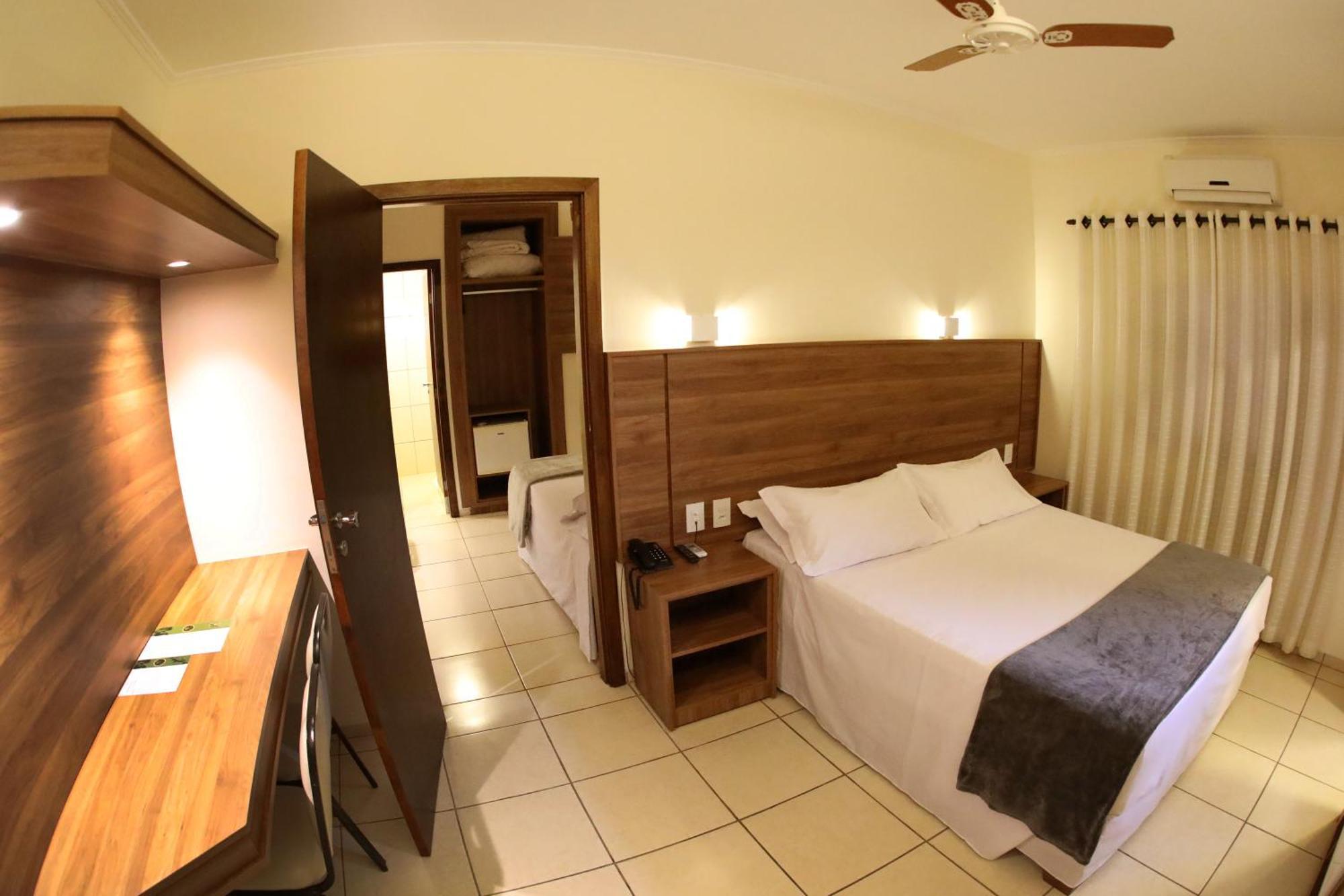 Hotel Roda D'Agua Andradina Екстериор снимка