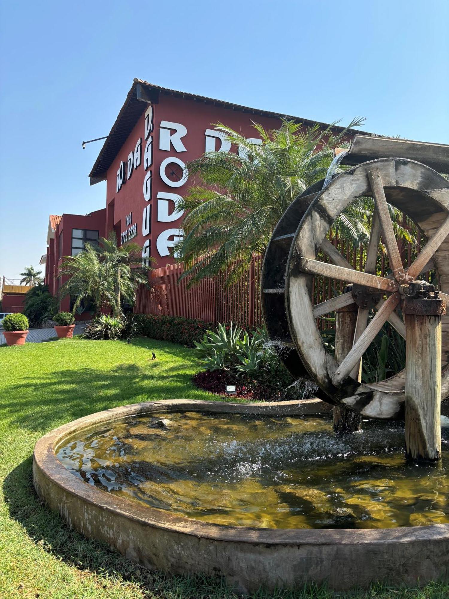 Hotel Roda D'Agua Andradina Екстериор снимка