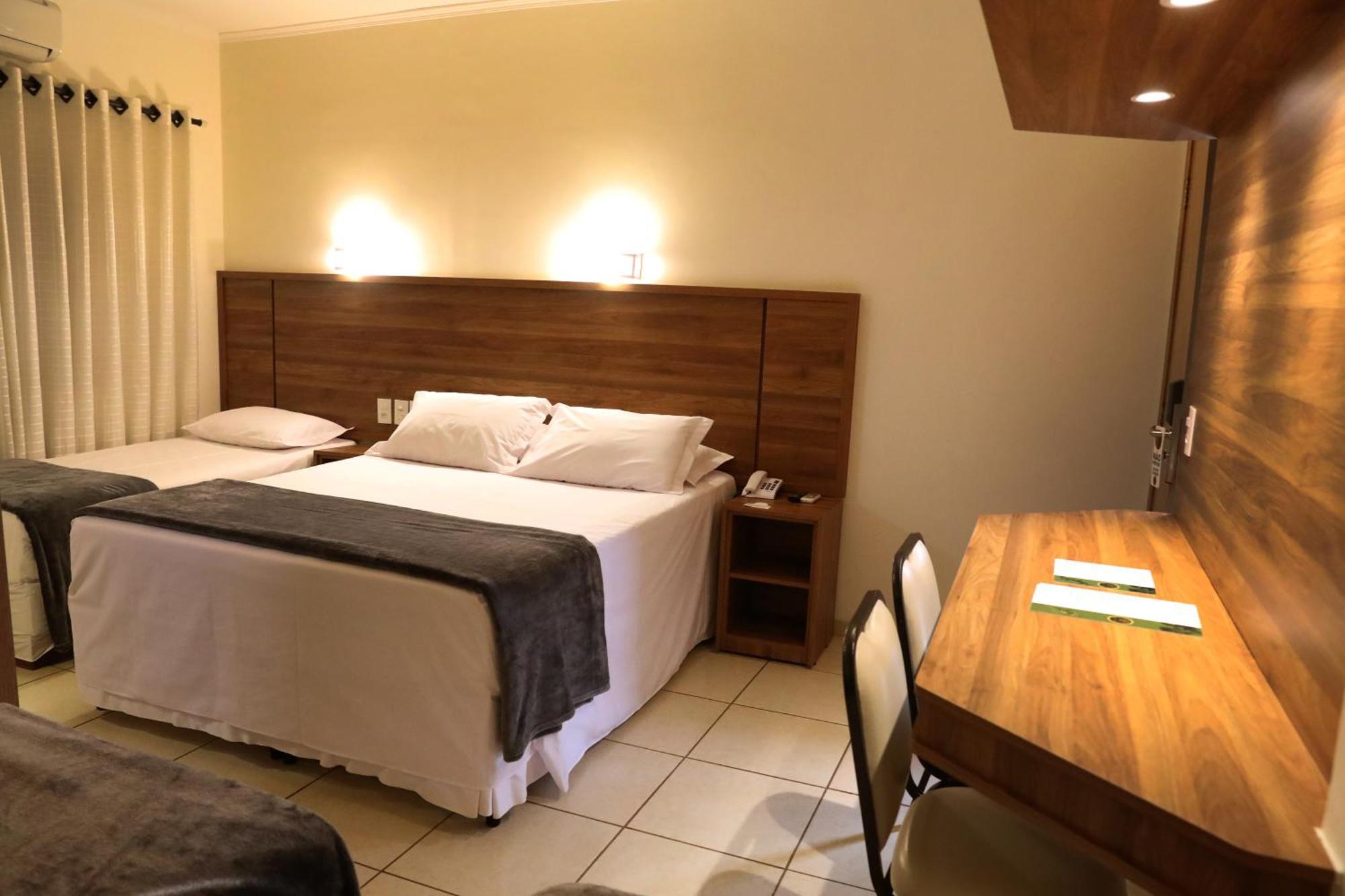 Hotel Roda D'Agua Andradina Стая снимка